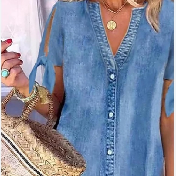 Source Unknown Tops - NWT!  Denim Blue Women's Cold Solder Top